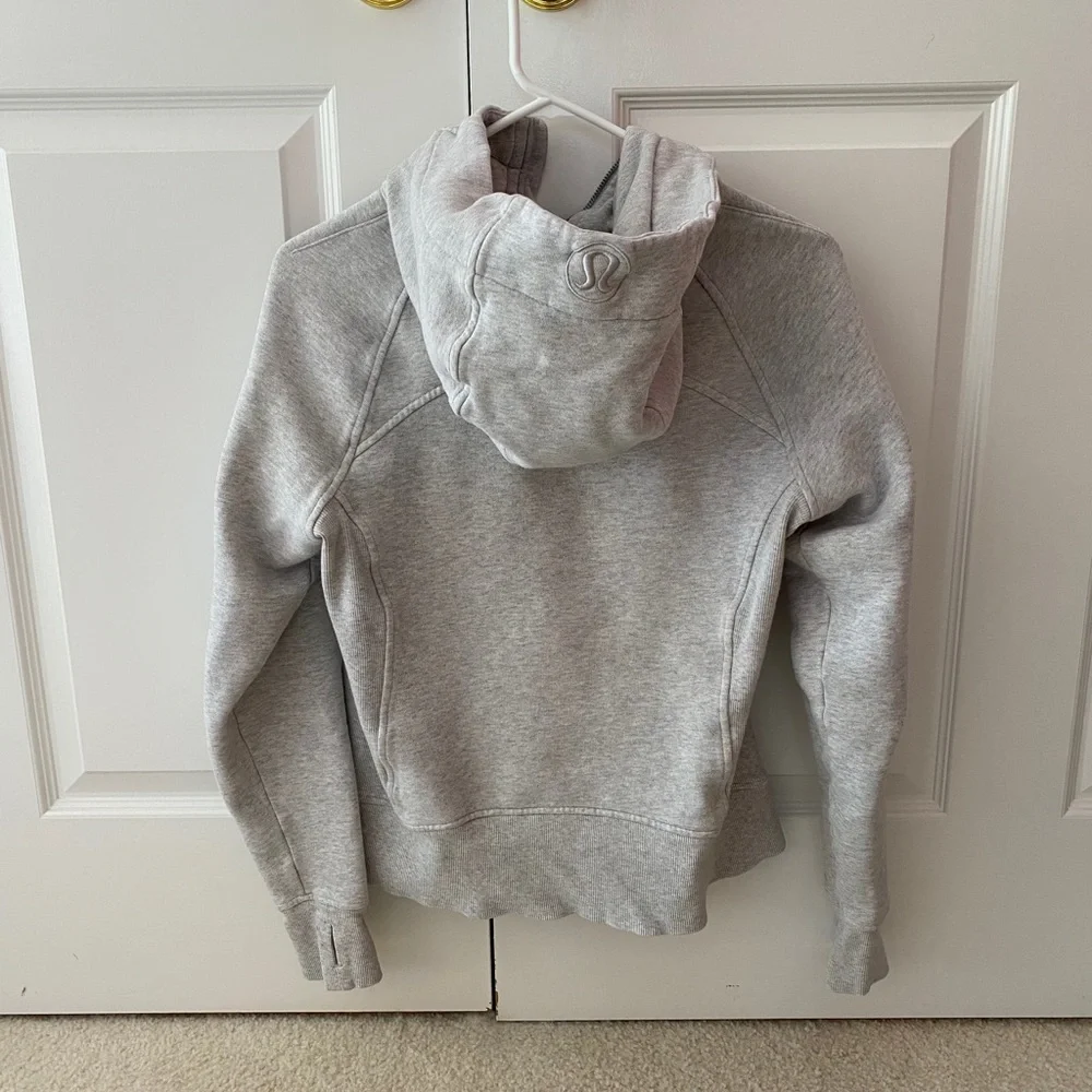 Lululemon Scuba Hoodie - Picture 5 of 12